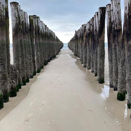 Gezellig Gastenverblijf In Het Centrum Burgh-Haamstede Bagian luar foto