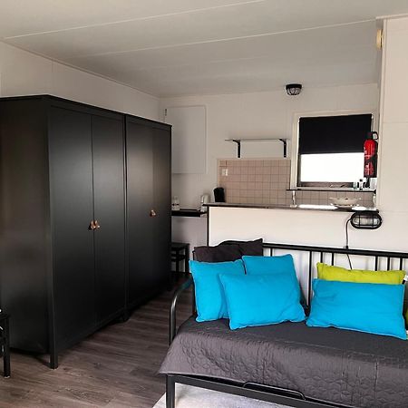 Gezellig Gastenverblijf In Het Centrum Burgh-Haamstede Bagian luar foto